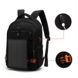 Mochila con cargador solar